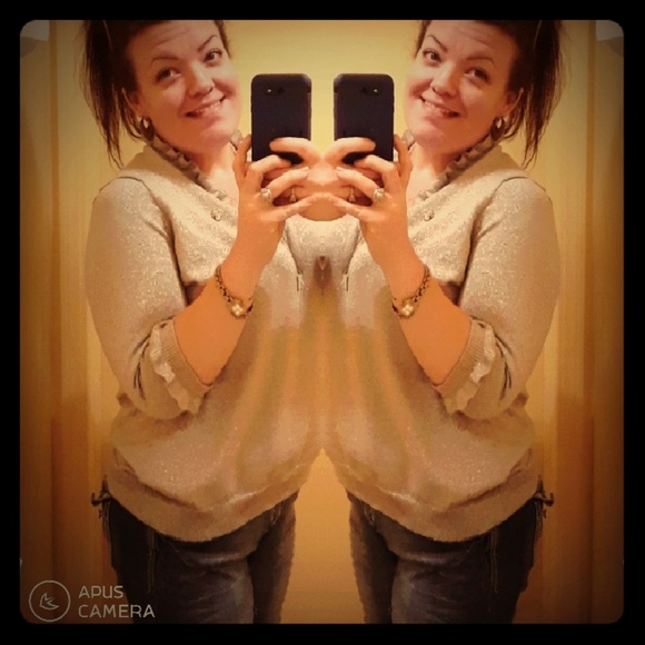 Meet your Posher, Jessica - Picture 1 of 1